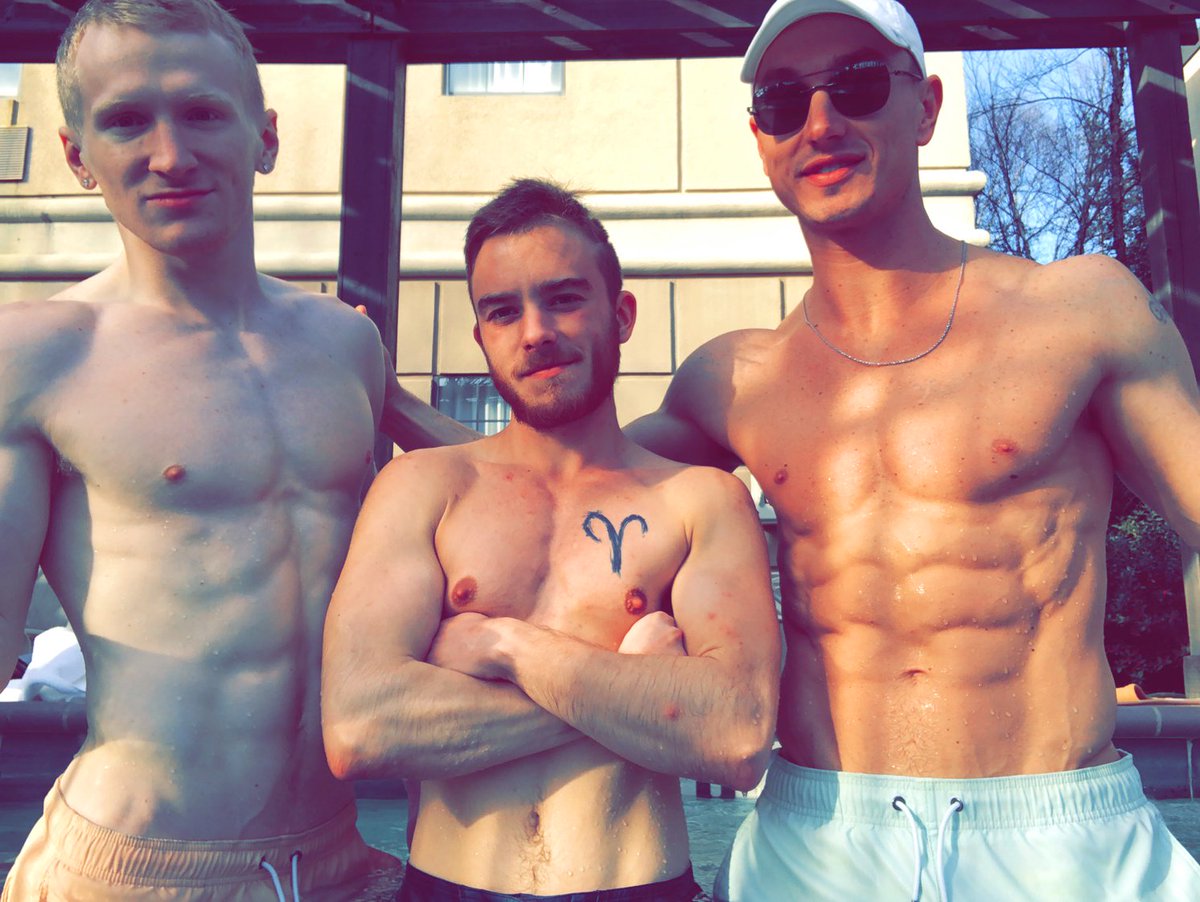 ClubJasonSparks's tweet photo. JasonSparksLIVE boys Spencer Daley, Luke Hudson &amp; Cade Maddox in Atlanta https://t.co/dmUFsVfhzn