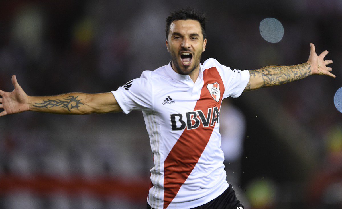 RiverPlate's tweet photo. ¡¡¡GANÓ #RIVER!!! 🤲⚽️⚽️

⚽️ #River 2 (Scocco x 2) - Olimpo 0 

🔶Amonestados: Cahais, Ojeda, Porras. https://t.co/9bo1hv6w6f