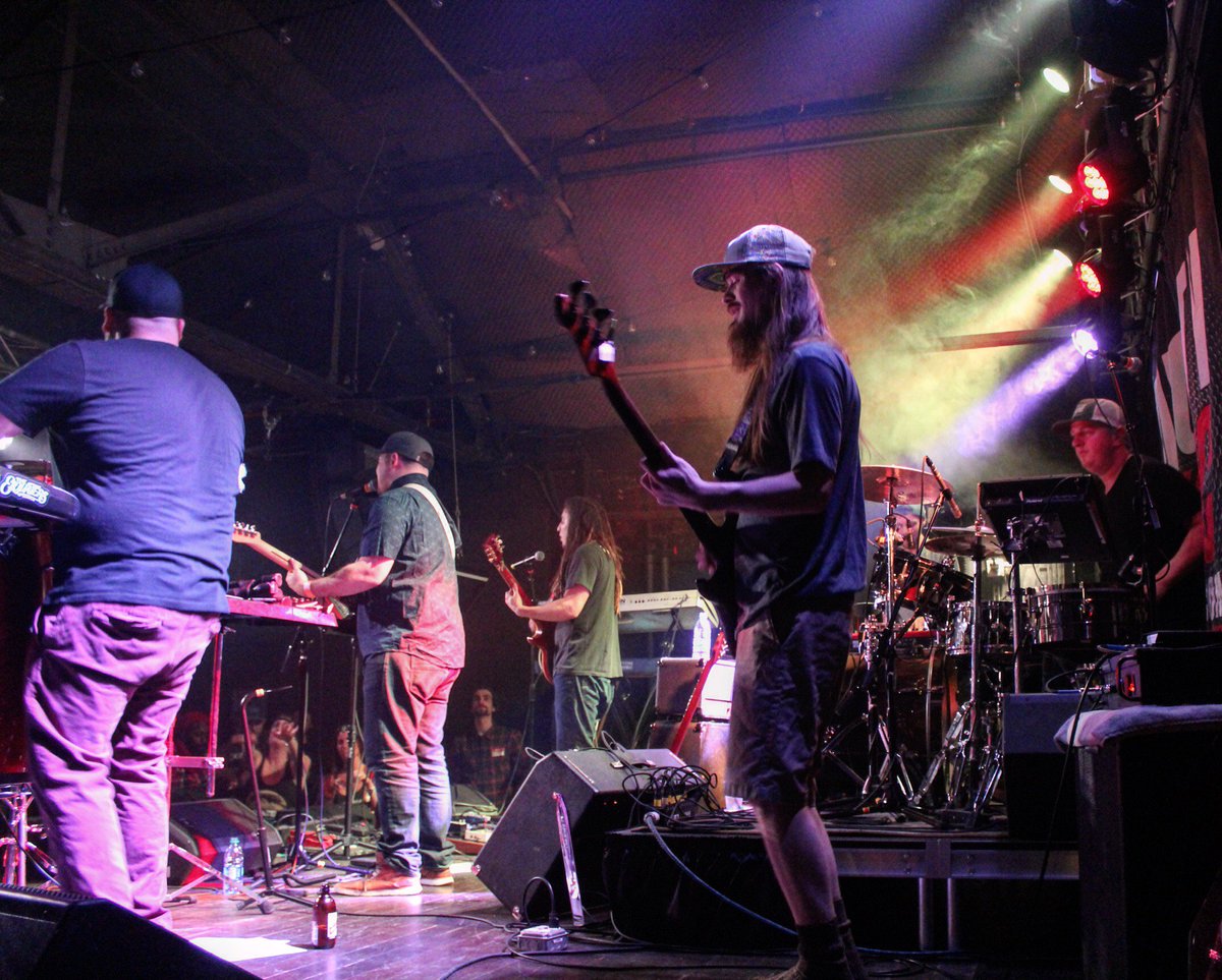 DanceYFO's tweet photo. .@TheElovaters at @Brighton_Music last night. Check their tour dates and go catch a show! #theelovaters #livemusic #reggae #boston #newengland #concertphotography #danceyourfaceoff #dyfo https://t.co/hfEfx5BD3v