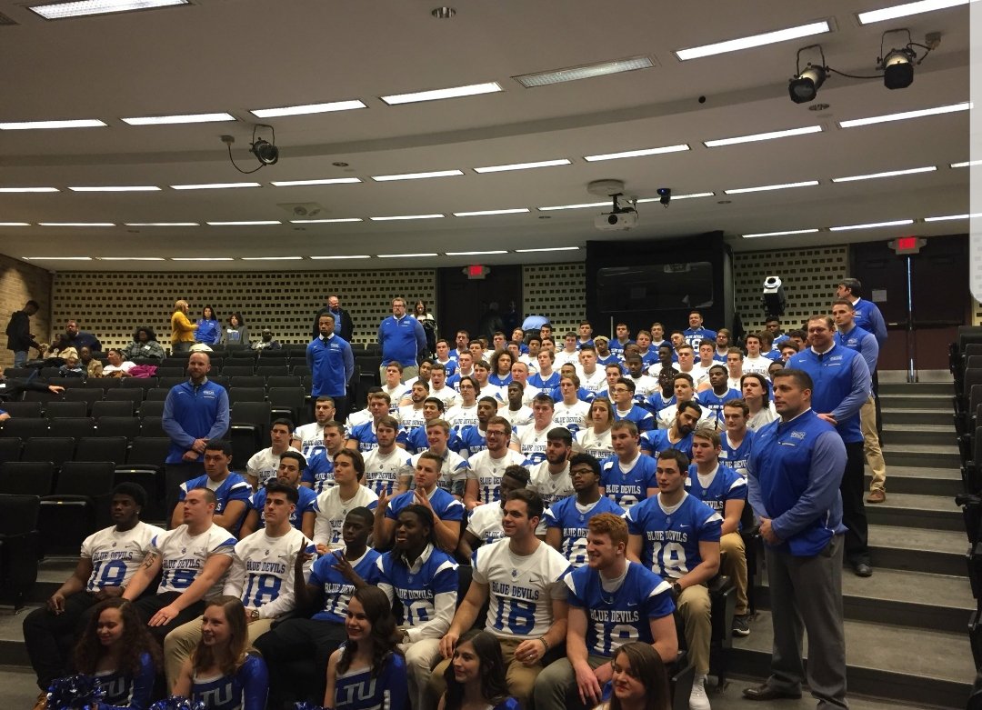 AudacityV's tweet image. Great day today at the @LTU_Football_  signing day. Had a lot of fun and can't wait to compete!
#eLiTeU #StarttheLegacy #Classof2018