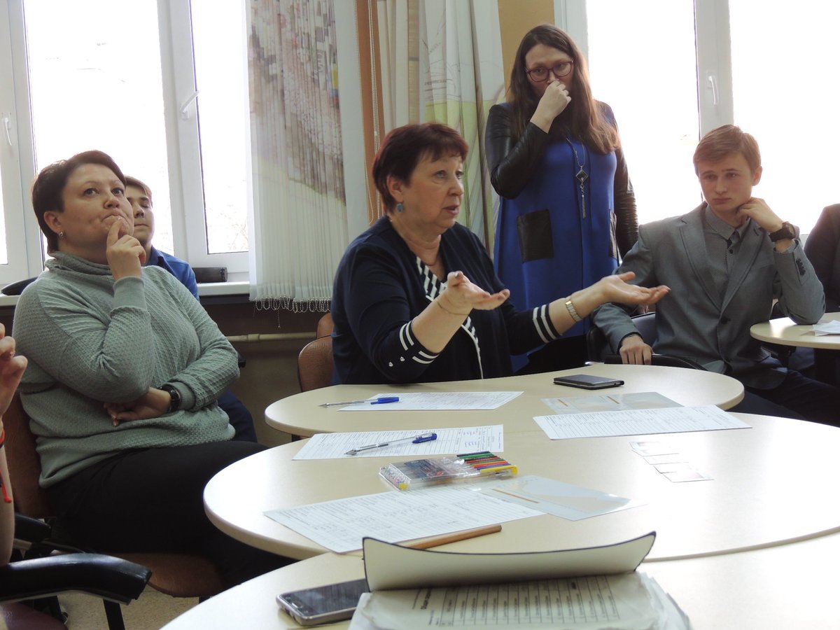 #Сетеваяшкола109Трёхгорный Клуб дебатов "Точка зрения" провёл первое открытое занятие. #ШколаРосатома Тема - "Нужно ли сопротивляться проблеме глобализации?" Умение точно, аргументировано говорить - вот что ценно и нужно в современном обществе.
