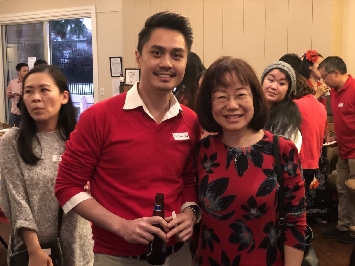 CGLAMsia's tweet photo. Pre #ChineseNewYear for the year of the #Dog get-together in #Irvine by the #Malaysian Community in #OrangeCounty #pmrm https://t.co/ssekBTm2gl