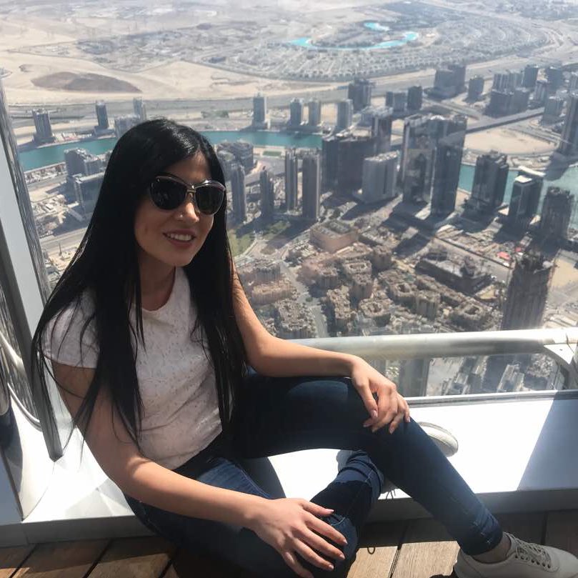 LJibai's tweet photo. #NewProfilePic #BurjKhalifa #floor148 #morning 🙋🏻 https://t.co/Y1HolC67OT