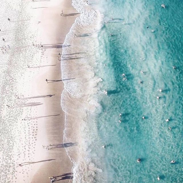 Hell0_Jess's tweet photo. The way summer weekends should be... #fromwhereyoudratherbe #beachlife #viewfromabove #beachdreams #summervibes https://t.co/uUowSxPaWj https://t.co/5BbrDrLj7n