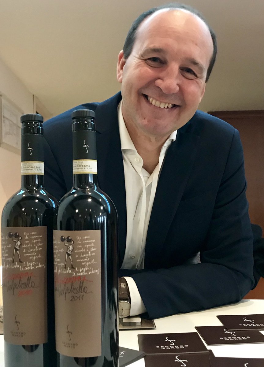WineNewsIt's tweet photo. A pranzo, i profumi tra i frutti maturi e la confettura, tra il pepe e il caffè ad anticipare una bocca morbida e saporita. È l’#Amarone @C_Valpolicella 2011 di bella personalità della #cantina #SecondoMarco (a #Verona ad #anteprimaamarone50 by #Consorzio @C_Valpolicella) https://t.co/ZgwDNraiOc