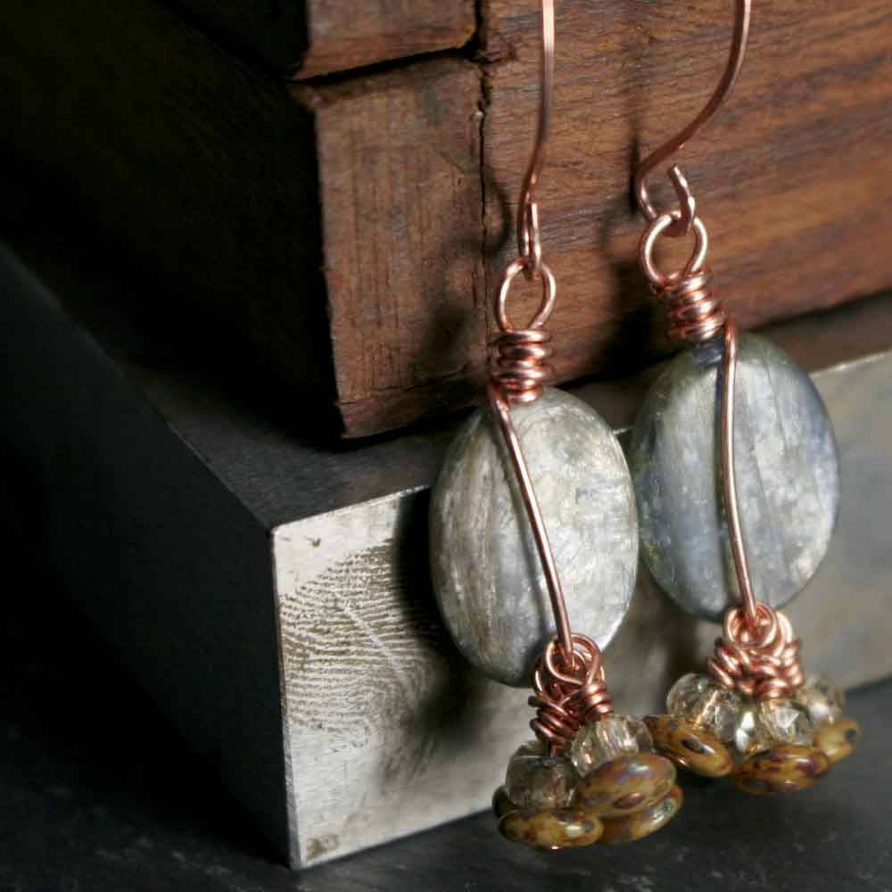 roseanddella's tweet image. Icy Blue Kyanite Dangle Earrings with Copper Forged Earwire… tuppu.net/a82e0e53 #beadedjewelry #DifferentShapes
