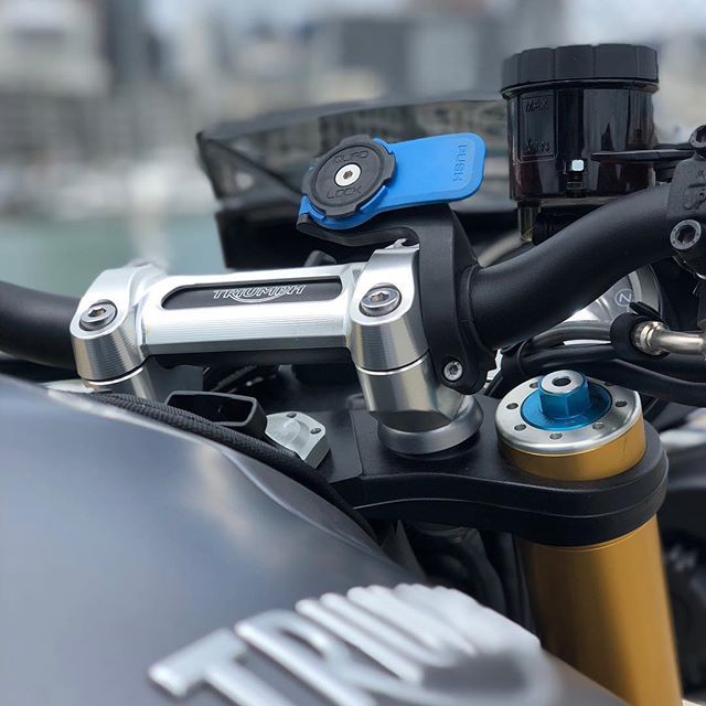 davidmoors's tweet photo. #speedtriple #triumpmotorcycles #expmotonz #quadlock https://t.co/rVZg3Y0CRc https://t.co/0rG35WecHy