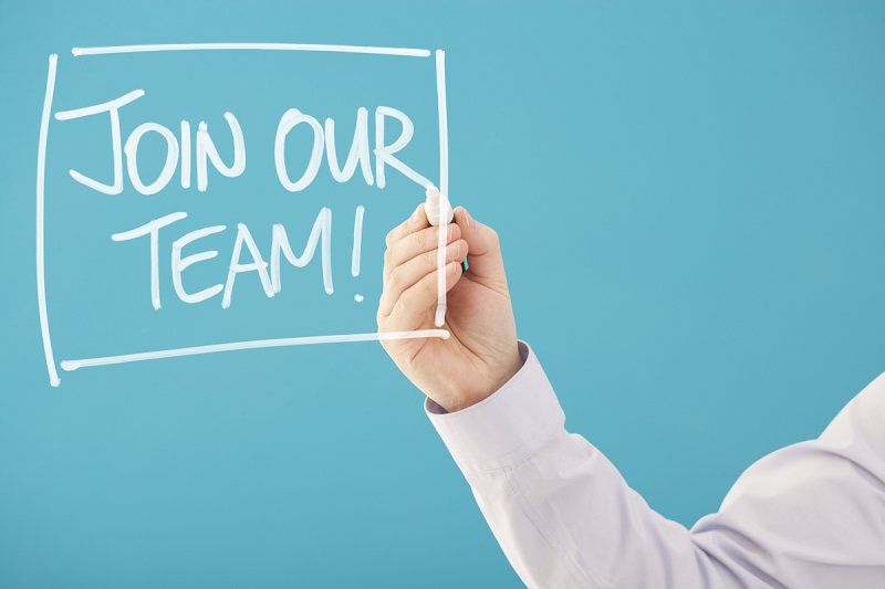 ESopticians's tweet photo. Edmonds &amp; Slatter Opticians have a fantastic opportunity for an experienced Dispensing Optician to join their award winning team. Excellent working environment and a competitive salary for the right candidate. Email your CV to amycoleburne@edmondsandslatter.co.uk #JobsLeicester https://t.co/6JAhICH5FF