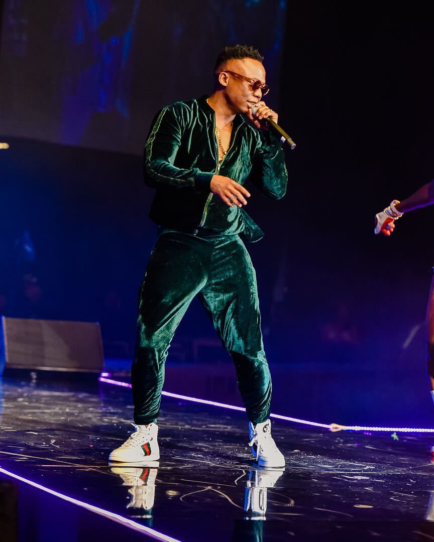 AfroTainmentSA's tweet photo. Khona into ezayo.... 2018 New Fresh Music !!!! 100% Focus Team !!!! Stay tuned, Kusazobamnadi !!!! Ezase.... qedela wena !!!! Cc @DJTira @DistructionB @RealMshunqisi 🚀🚀🚀🚀 https://t.co/N2kgzIdUD7