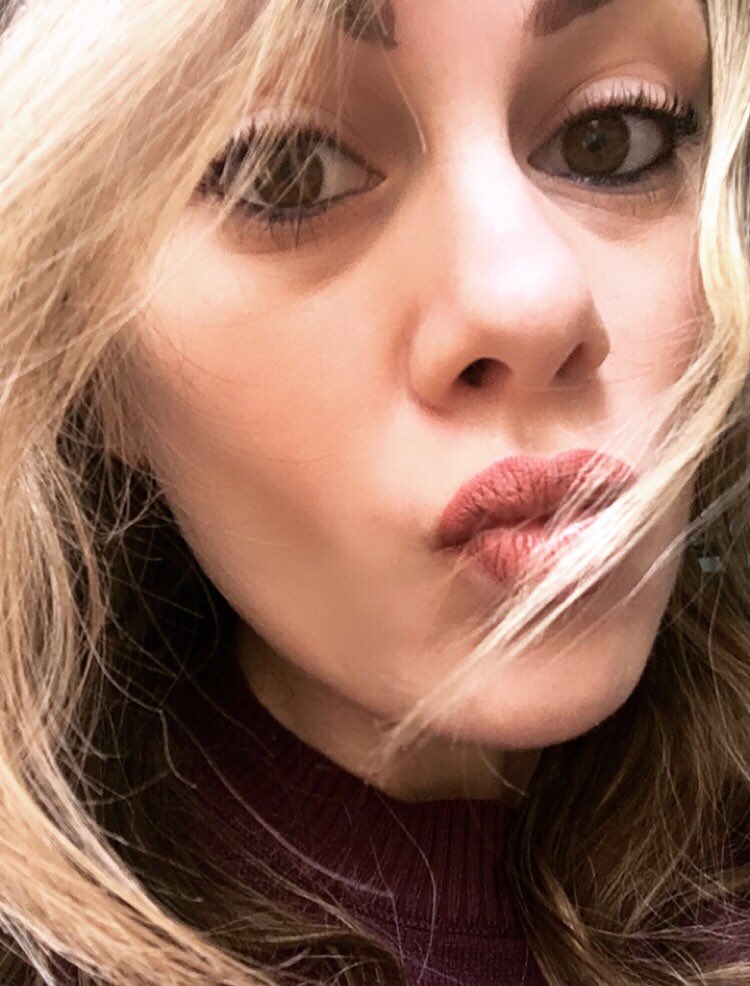 Stedra1's tweet photo. ..come non indossare #nudesunday di #cliomakeup ??? È il giorno giusto!! Anche se io lo indosso sempre perché lo amo
.... #buonadomenica 💕 
•  #steflyrecensioni #beautyblogger #igersitalia #igersblogger  #followme #igersoftheday #photooftheday #beautyadvisor #igers @ClioMakeUp https://t.co/Y2JfmP9ij4