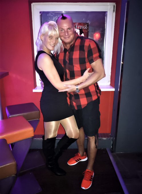 Party im @CatoniumHamburg - Treffen mit Ulf Franz - Mein erstes treffen mit ihm. Wir sehen uns auf der<a class="tags" target="_blank" title="On Twitter" href="/?out=eyJ0eXAiOiJKV1QiLCJhbGciOiJIUzUxMiJ9.eyJpYXQiOjE3MjIyNzg1ODUsImlzcyI6InR3cG9ybnN0YXJzLmNvbSIsIm5iZiI6MTcyMjI3ODU4NSwiZXhwIjoxNzUzODE0NTg1LCJyZWRpcmVjdF91cmwiOiJodHRwczovL3R3aXR0ZXIuY29tL0NhdG9uaXVtSGFtYnVyZyJ9.cPios0K7MjFl-cGSevZAqPBUQNt5fHiVpcEz9Yr9C2hcQ-YJ1Ky323_rsfbScpXYNUmuDg2ioRiIosLp93ZM8A">@CatoniumHamburg</a><a href="/tag/party"class="tags"><span>#party</span></a><a href="/tag/hamburg"class="tags"><span>#hamburg</span></a><a href="/tag/live"class="tags"><span>#live</span></a><a href="/tag/versaut"class="tags"><span>#versaut</span></a><a href="/tag/stacylou"class="tags"><span>#stacylou</span></a>