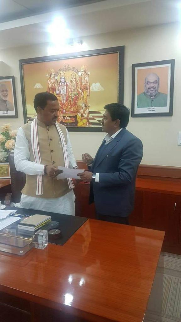 JiTeNdR88499613's tweet photo. लखीमपुर (खीरी)की शान सांसद अजय मिश्र टेनी जी की प्रयासों से पचपेडी घाट पुल हुआ स्वीकृत जल्द होगा शिलान्यास || #KheriMPTeni @ajaymishrteni https://t.co/PEvEJCJ23K