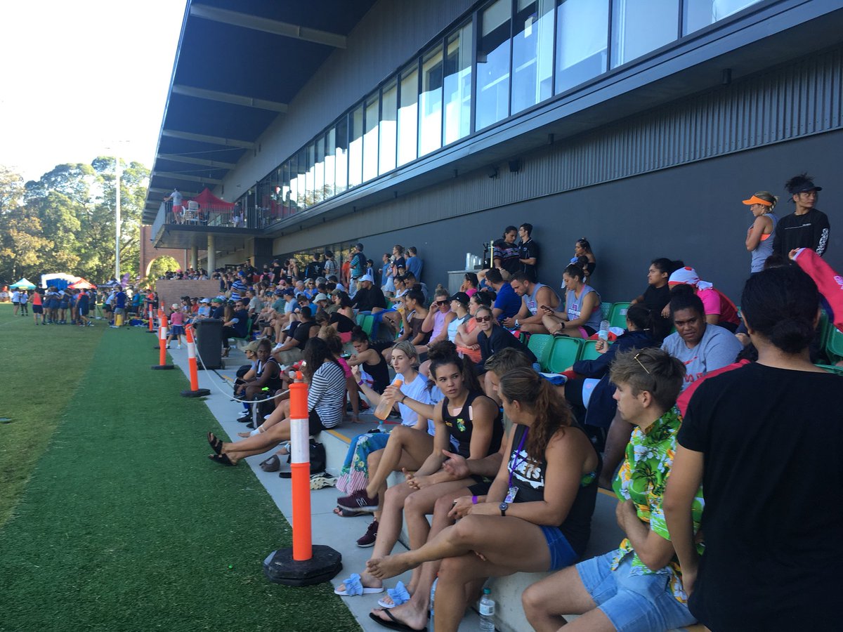 Mobbsy11's tweet photo. This is what women’s 7’s looks like in Australia! No wonder they’re the best @rugby_australia @tribe7s @Super7sBrisbane @WestsBulldogs @ScrumQueens https://t.co/DNbaYzwHNl