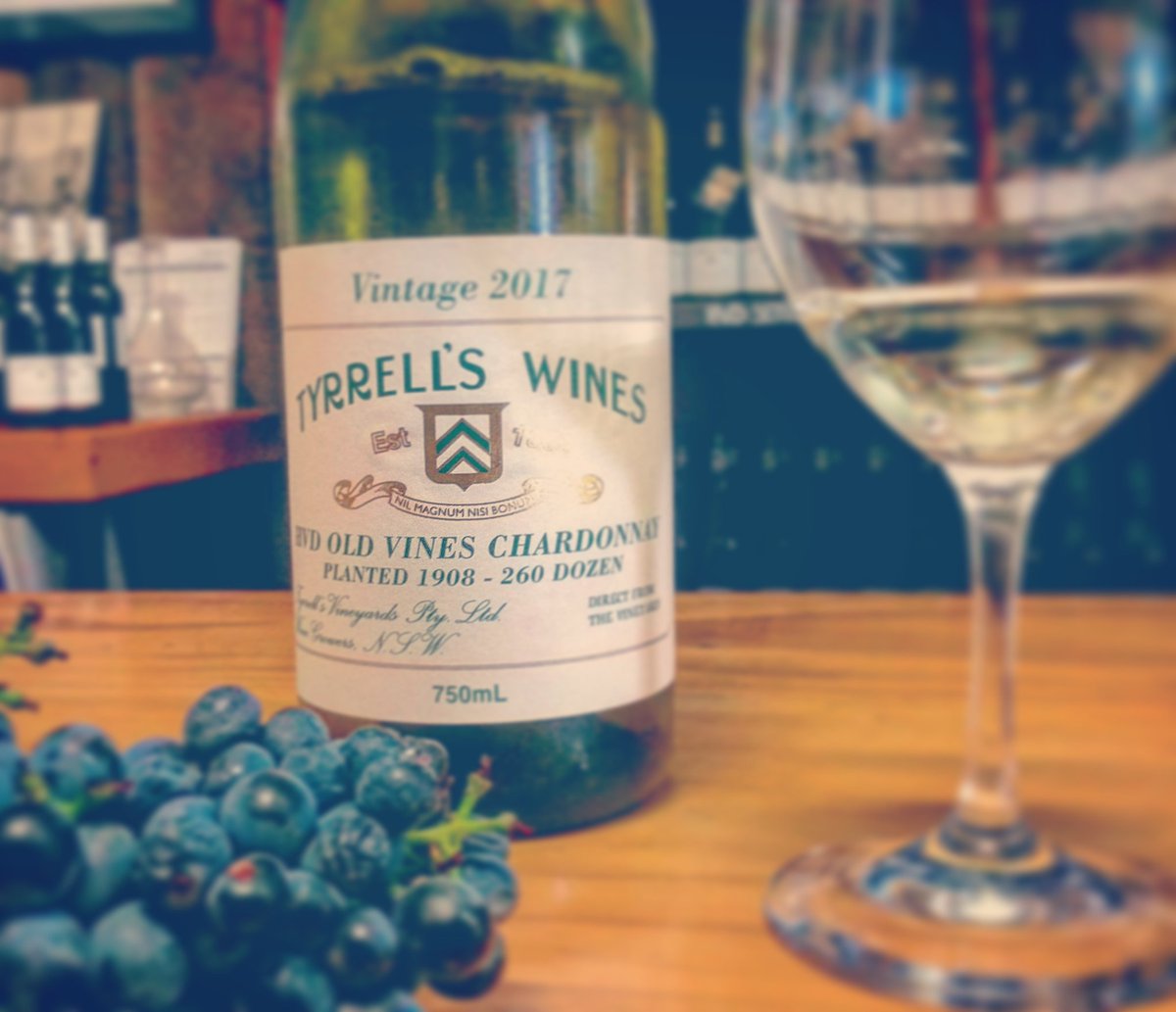 Just to confuse everyone - a bunch of #shiraz a glass of #gewurztraminer and a bottle of #chardonnay <a href="/TyrrellsWines/">Chris Tyrrell</a> #huntervalley #vintage18 #wine #winetasting