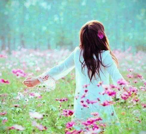 Njjn_5's tweet photo. يخبرني النور بأن الظلام مغادر
وان الحزن الذي يمكت فينا مسافر
واننا يوما ما سنغدو بالفرح طائر
صباح الخير........... .....
للذين مازالوا على سجيتهم تفرحهم أبسط الأشياء
يمارسون شغفهم النقي في سبيل إسعاد أنفسهم مهما تعثروا وتذبذبت بهم مصاعب الحياه
صباحكم طيب ☕🕊

#ن_ج_ا_ح ♥️
.
.
. https://t.co/dNfn9T7dHR