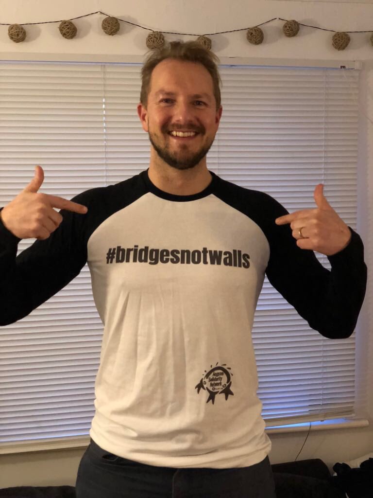 asnteamuk's tweet photo. OFFER ENDS MIDNIGHT TONIGHT! Free UK delivery on all orders over £15. Profits go to help support refugees. Visit our store https://t.co/QkNyybOESw #TShirt #refugeesgr #refugees #charity #bridgesnotwalls #Exclusive #limitededition #Pickoftheweek #photooftheday #instagood https://t.co/1sknywUtiH