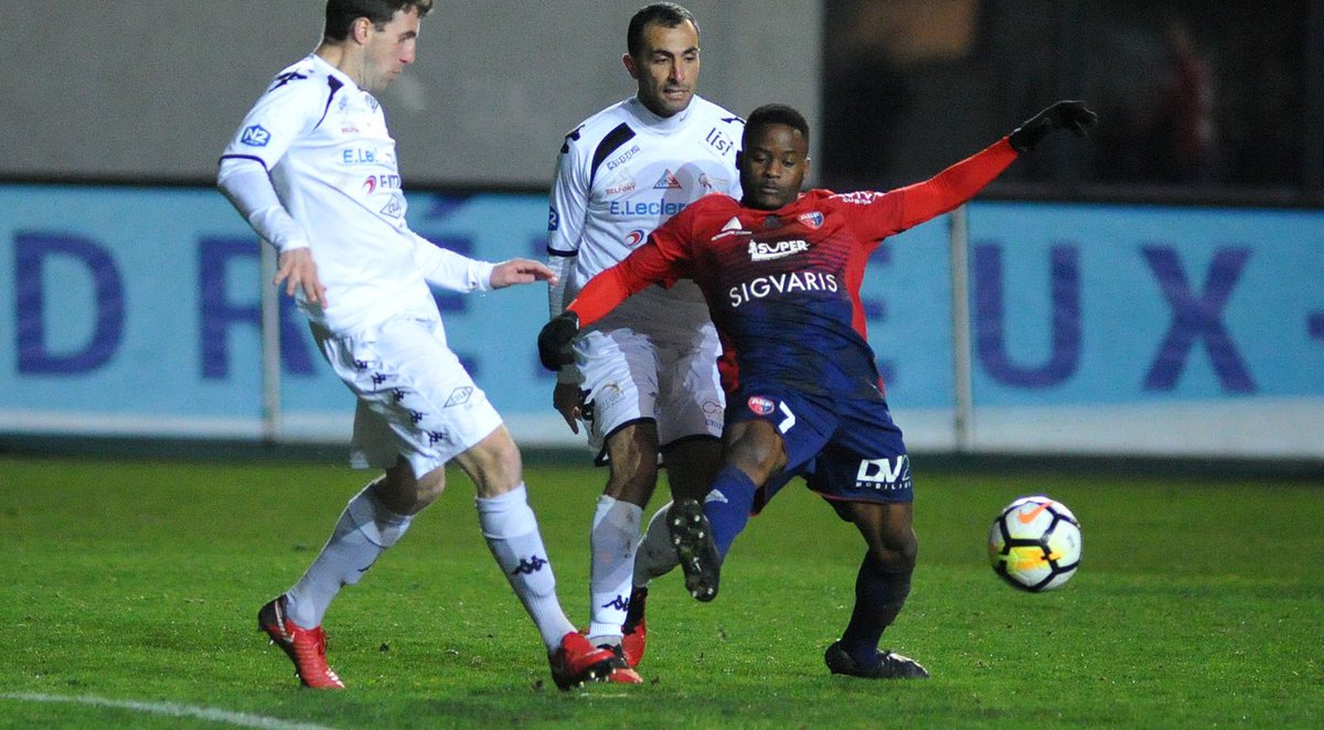 andrezieuxbthfc's tweet photo. #ASFASMB : retrouvez le compte rendu de la victoire acquise contre l'@ASM_Belfort et la revue de presse.
A retrouver ici🌎-->https://t.co/VmbHns42rZ
#TeamASF🔴🔵 #National2🏆 https://t.co/aihiuWA08P