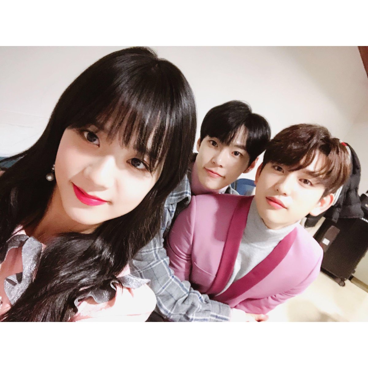 jensoo_xoxo's tweet photo. JINJIDO 😍💕❤️ https://t.co/0vxrky7scf
