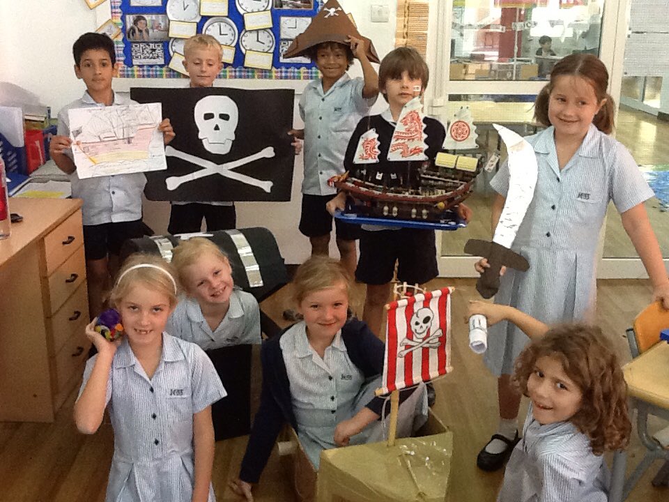 JESSjumeirahYR3's tweet photo. Take a look at some of our creative homework! ☠#JESSIndependent #JESSinnovation #JESScreativity https://t.co/vzOOu3B3S3
