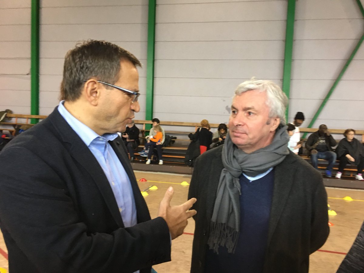 VirginieTollard's tweet photo. Malgré la crue, gros succès à la journée. #Handivalid de #Joinville-Le-Pont pour Fêter la loi de 2005 sur l’accessibilité. @DOSNEOlivier et @karampatrick, vice président de la région.
L’aviron santé, l’aviron pour tous.
@Avironfrance @amj1876 @lesRepublicains @BFMTV @Paris2024 https://t.co/lao3Y7hUo3