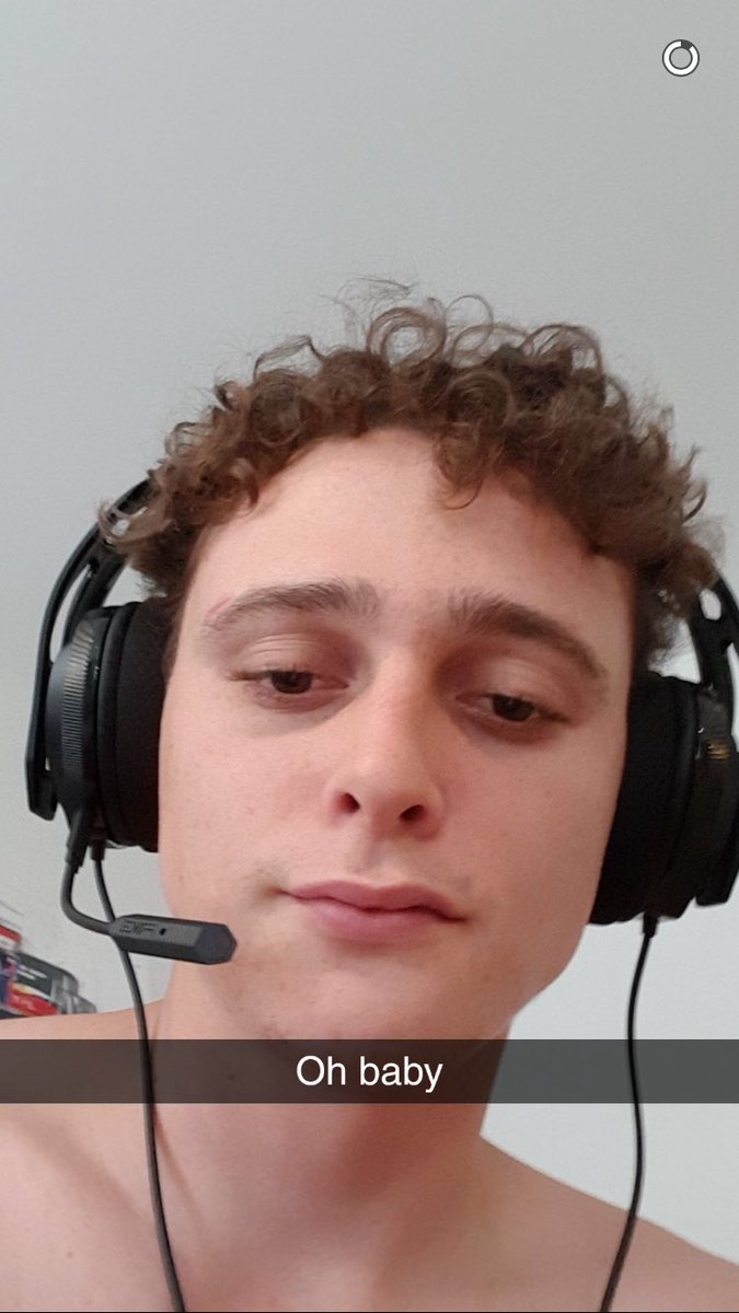 pestosterones's tweet photo. Gamer dude pppppppppppppppppatterson https://t.co/kDz4VAIyD2