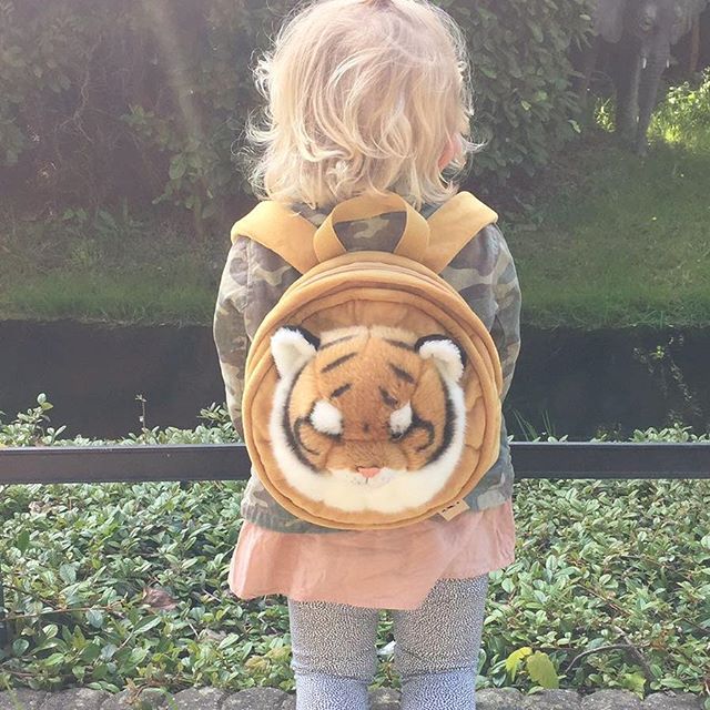 AMIntAgencies's tweet photo. Look at that! Our lovely gourgeous WWF BONTON Back pack! #wwfplushcollection, #backpack, #Springfair, #WWF, #IBTT, #tiger, #panda, #polarbear, #plush Hall 5 Stand 5J61 https://t.co/OaqLdZIkQN