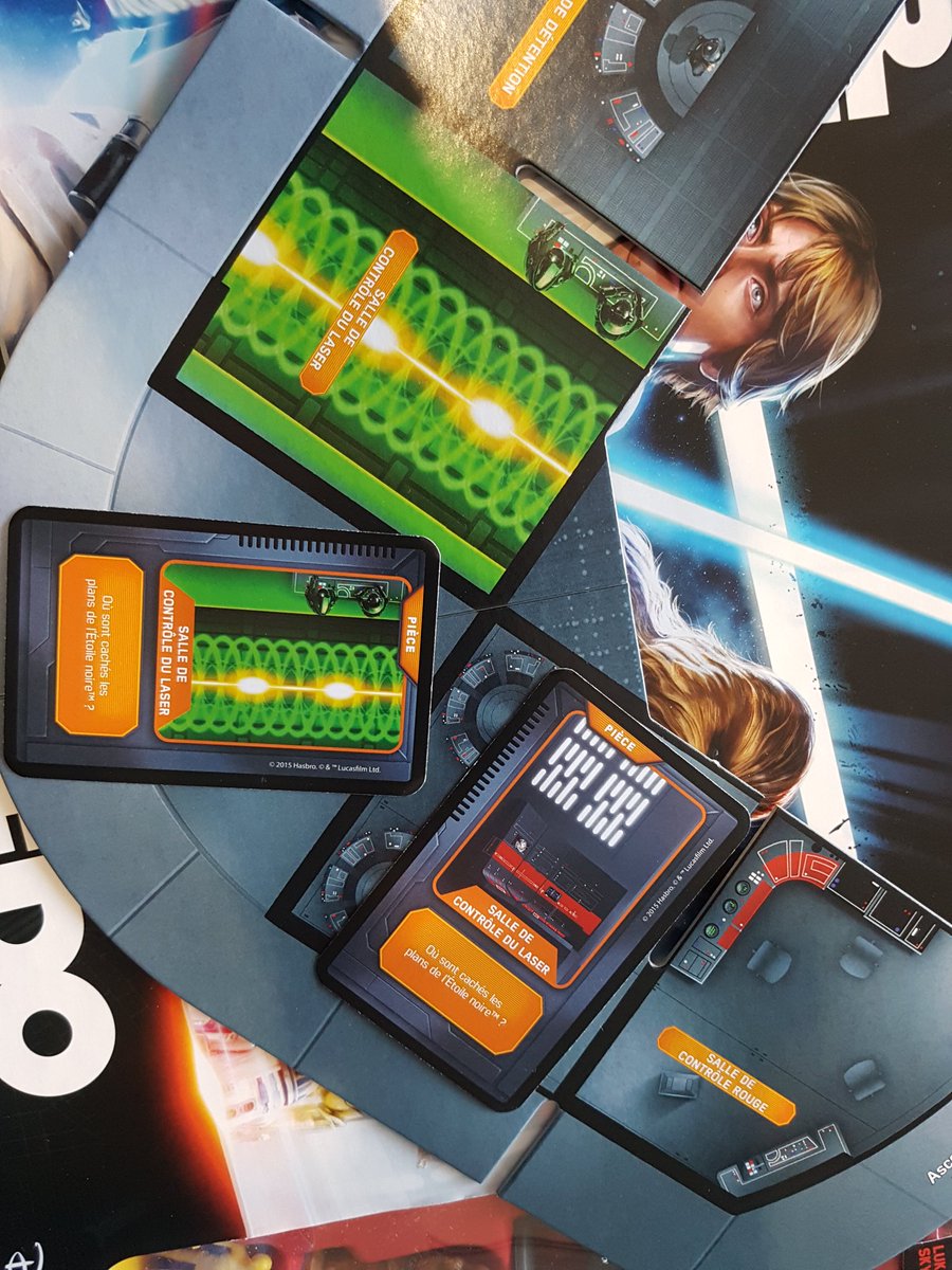 Jumeu2's tweet photo. @HasbroNews @Hasbro
2 cartes "salle de contrôle du laser", ou comment créer une engueulade en jouant au cluedo Star Wars.
Merci. https://t.co/OlogyJRFDf