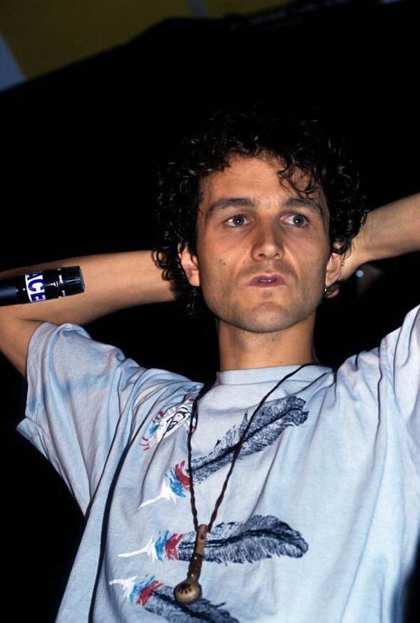 Happy birthday to Tim Booth of James, who turns 58 today! 