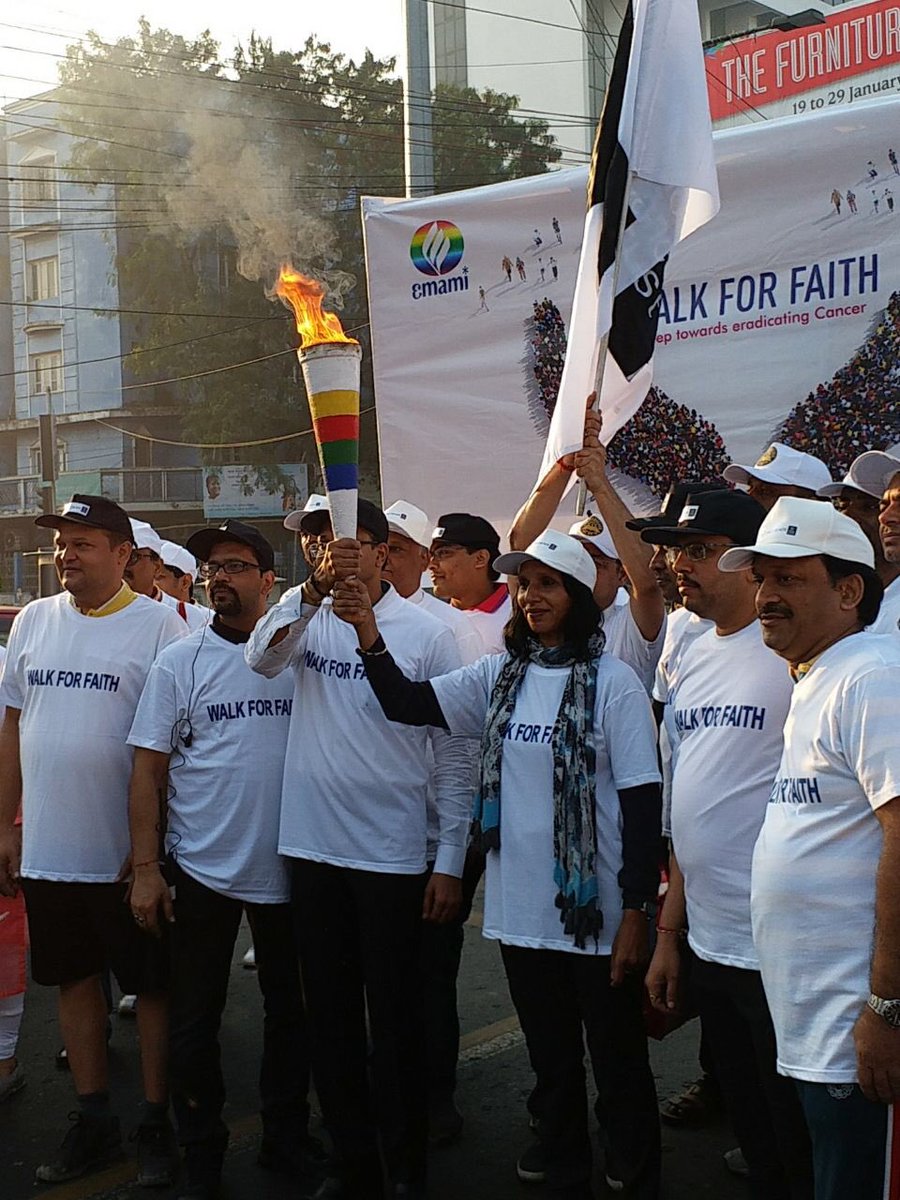 Premlata7summit's tweet photo. I was in Kolkata to flag off a walkathon   to celebrate World Cancer Day on February 4th.I met this 93 years old cancer survivor, She has proved that the potential to fight the dreaded  within us is greater than the obstacles around us. A true achiever https://t.co/XeYhbChaPh