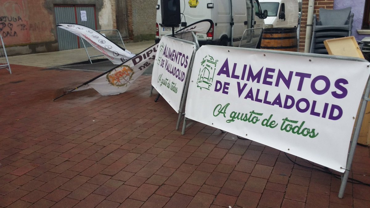 Poco a poco Santovenia de Pisuerga va tomando color para la II Carrera de Aguedas. Corre en Pareja
@AytoSantovenia 
@Dip_Va 
@SolorunnersVall 
@alimentosvll
@TurismoCigales