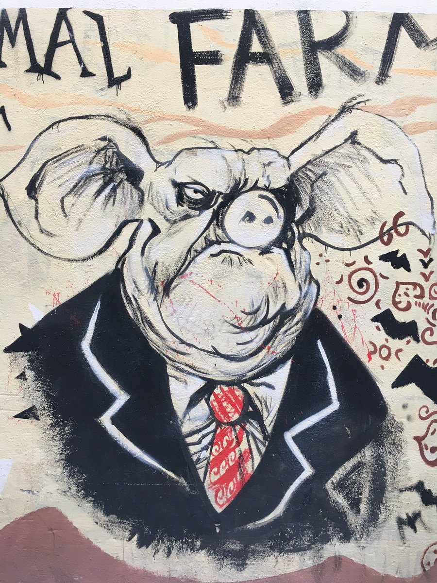 LouiseLebert's tweet photo. #streetArt #Valencia #Orwell https://t.co/ES4mL1Nghq