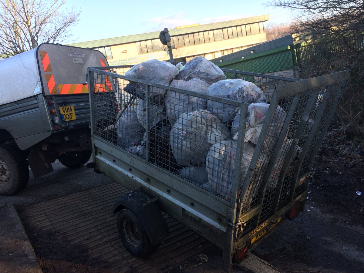 WLBC_Rangers's tweet photo. Back to summer street this morning to pick up alpha squadrons #litterpicking efforts - 30bags, a traffic cone, 2 stools and 2 bikes! Missing each other actually meant a massive area got covered! #crackingeffort thank you #tawdvalley https://t.co/WFts2yfLAv