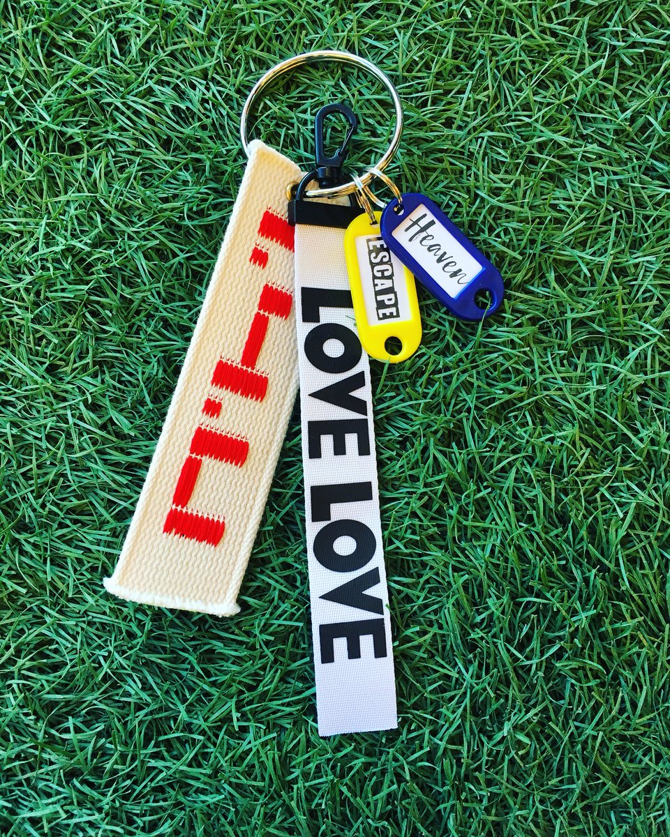 14U_official's tweet photo. 1.4.U keychain. π
#fashion #collection #accessories #typography #keychain #logo #love #heaven #escape #new #cool #backpackcharm #charm #awesome #love #14uofficial https://t.co/5LUTl0fqhd