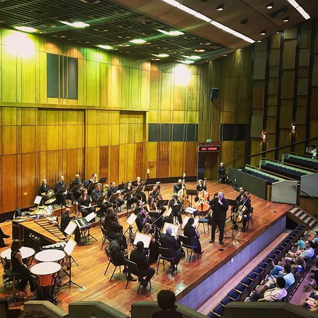 karentoittoit's tweet photo. Richard Cock entertaining the  audience through the various musical instruments, with a Heroes and Villains theme @JOINMozartFest 
#johannesburgfestivalorchestra #jimf2018 
@buzpr
#papagenopapagena 
#familyconcert #thingstodo https://t.co/4cElzfZU8Y https://t.co/tm0RyXTkNc