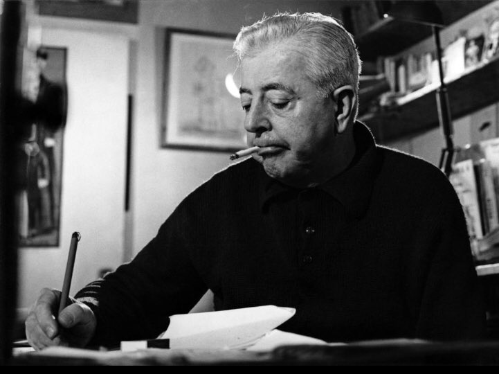 BiblioBastia's tweet photo. "Bisognerebbe tentare di essere felici, non fosse altro che per dare l’esempio." 
#Parole 
#4febbraio 1900 nasce #JacquesPrévert, il poeta dell'amore.
#BuonaDomenica #VivaLaLettura @CasaLettori @Robinson_Rep https://t.co/gXq11F7bqD
