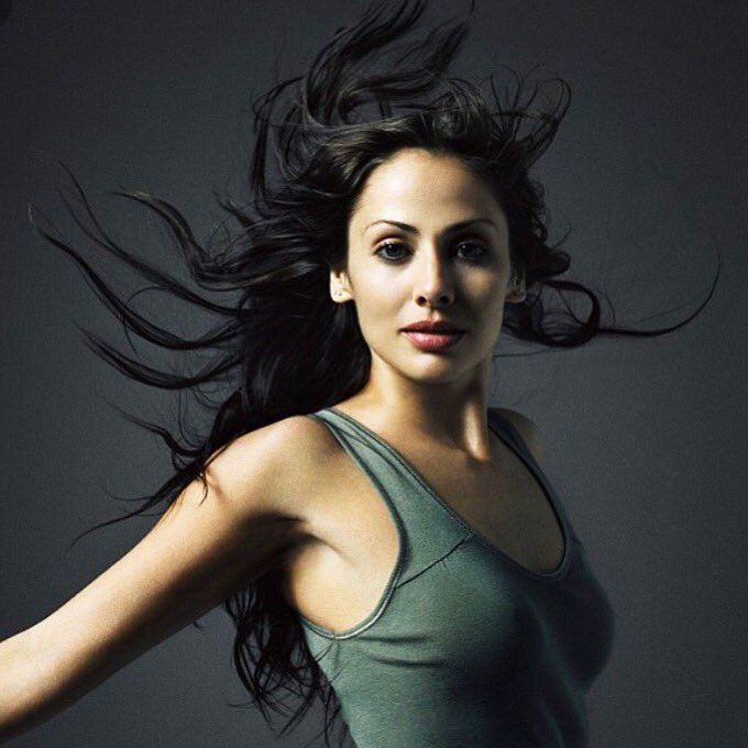 Happy birthday gorgeous   Natalie Imbruglia 