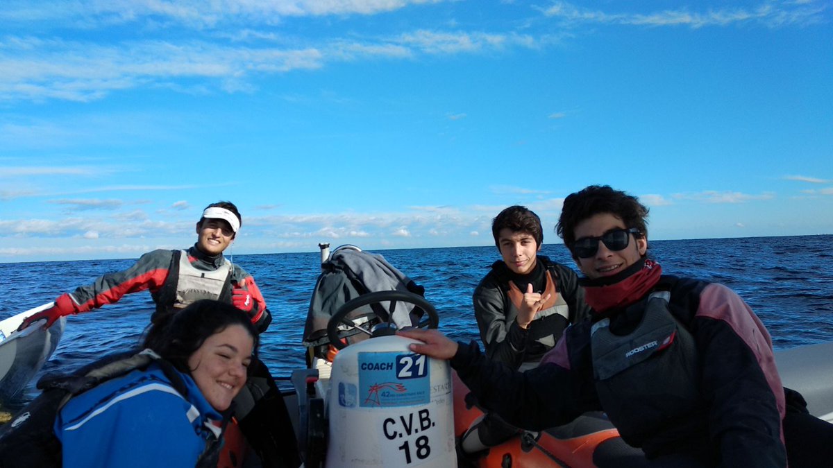 cnestartit's tweet photo. L'Equip d'Europes del Club està disputant el Campionat de Catalunya de la @ClaseEurope, que es celebra els dies 3-4 i 10-11 de febrer al @CNPortdAro @vela_cat. Molta sort nois!! ⛵️🌊💪
#vela #sailing #estartit #costabrava #winter #competicions #regates #cneteam https://t.co/MPZeoVjiVv