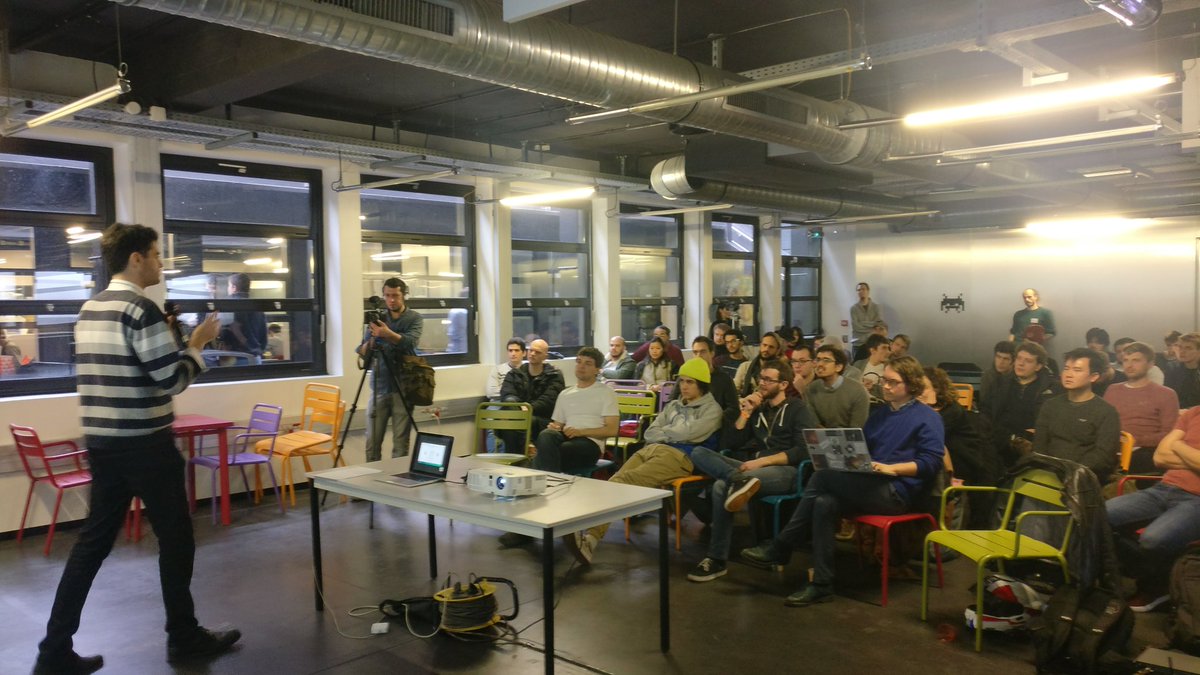 Mubiz_fr's tweet image. Nous étions la semaine dernière au #blockfest1.42, organisé par @LeBlockFest à l'école 42. Ce fut l'occasion d'initier une 42taines d'étudiants aux joies du développement de smart-contracts. ;-)