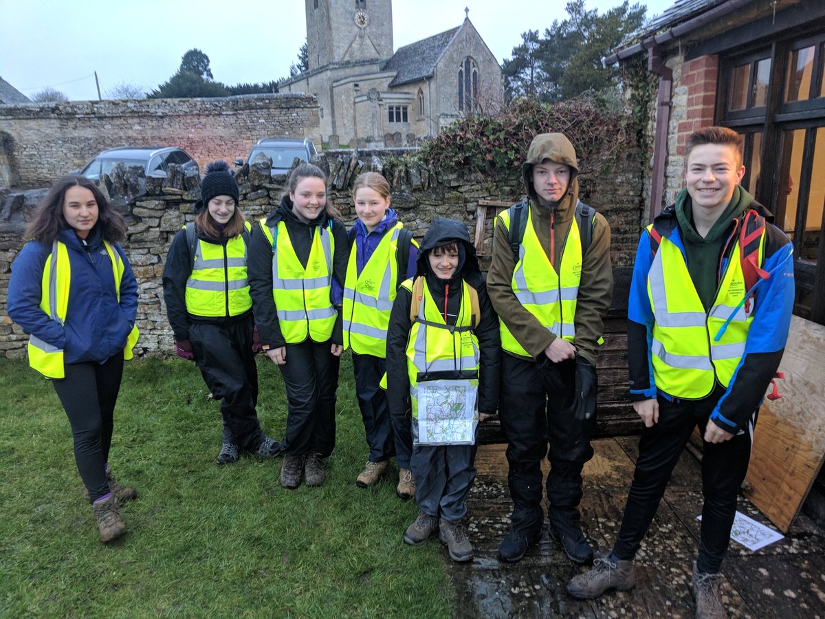 OxonJamboUnit's tweet photo. A big congratulations to all the #Unit61 members who took part in the #NorthLeigh18 hike yesterday to raise funds for #WSJ2019
I think they're getting used to early morning exercise!
#UK24WSJ #Fundraising #skillsforlife #lifechangingadventure #lostnotlost https://t.co/T3bZHyTZZk