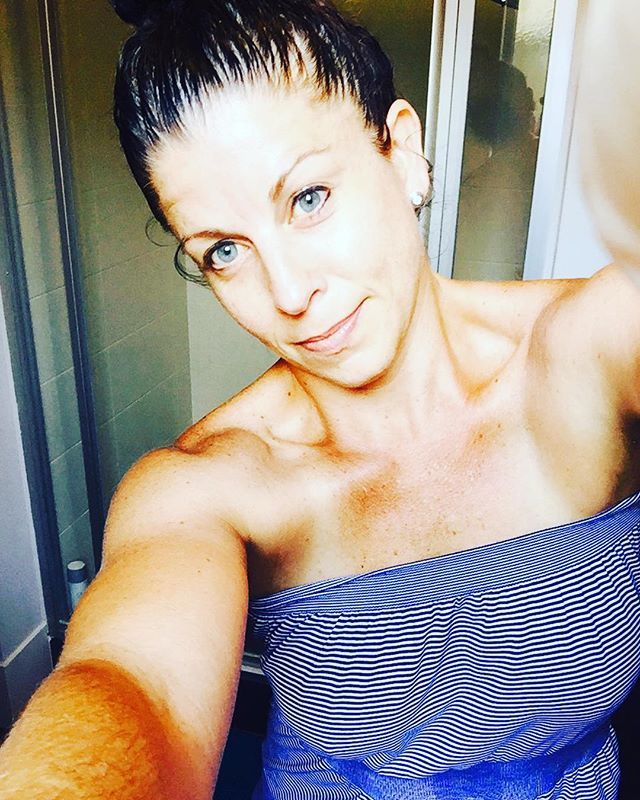 absonfitness's tweet photo. When your sweating 2 hours after class finishes!!!😅
Weekend workouts with Bikram 💦#yoga
.
.
.
🍏Eat 💪#Train 💗Love #sweatsession #ptlife #absonmethod #personaltraining #abs #core #toning #fitness #body #fit #fitspo #personaltrainer #pt #groupfitnes… https://t.co/52HZLJziNF https://t.co/xMRm5wNNn4
