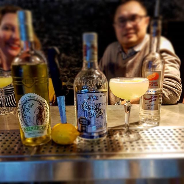 jayjenkins1405's tweet photo. Cheeky twist on a #corpsereviver2 using @cascoviejouk @gabrielboudier #triplesec & @absentroux
Very naughty...
@gavmcgowanmadoo @emporiabrands @thefalstaff
#cocktails #tequila #thefalstaffincanterbury #therealfalstaff #bartenderslife https://t.co/CEh15xW85W https://t.co/SZ0nRUEh8X
