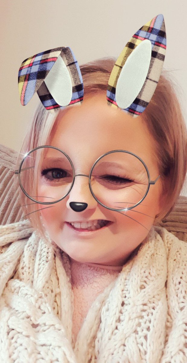 BellesBag's tweet photo. 💜So pretty sure I am in a Crohns Flare 😣 started to loose blood last night.. Crap!! Best be calling Dr Hawker in the morning ... but Thank God for makeup 😂💜 #ileostomy #ostomy #IBD #Crohns #poorlybum #makeuprevolution #poorlyme https://t.co/Fn8GXP94iU