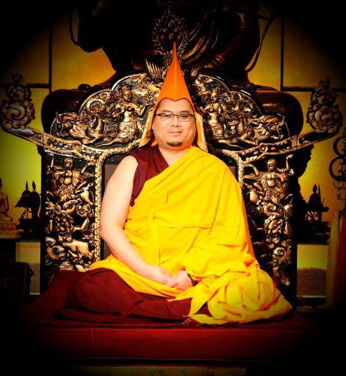 yau_mun's tweet photo. Tsem Rinpoche comes from a glorious line of illustrious incarnations; the earliest dates back to the time of Buddha Shakyamuni.
➡️ Follow @tsemtulku
#tsemtulku
#ThePromise
#Buddhism https://t.co/pzsLbjUlnB