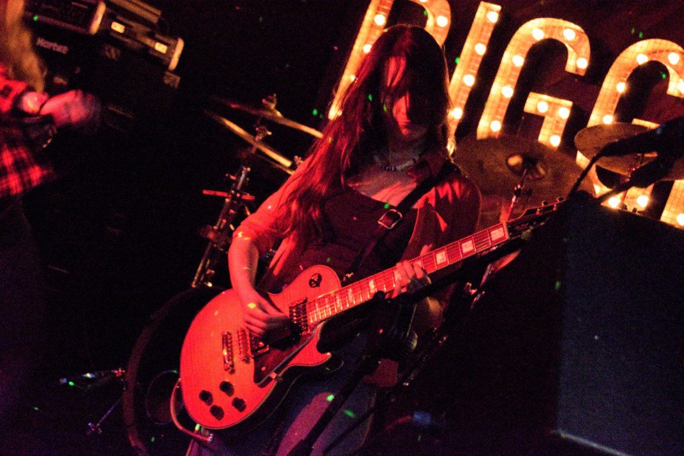 _SILVERCHILD_'s tweet photo. #silverchild #hardrock #heavyrock #gig #riggerstoke #guitarist #lespaulcustom #cherrysunburst #seymourduncanpickups #daddario #crybabywahwah #marshallamps #marshalljvm #bossoverdrive https://t.co/dzwufmGgQ3