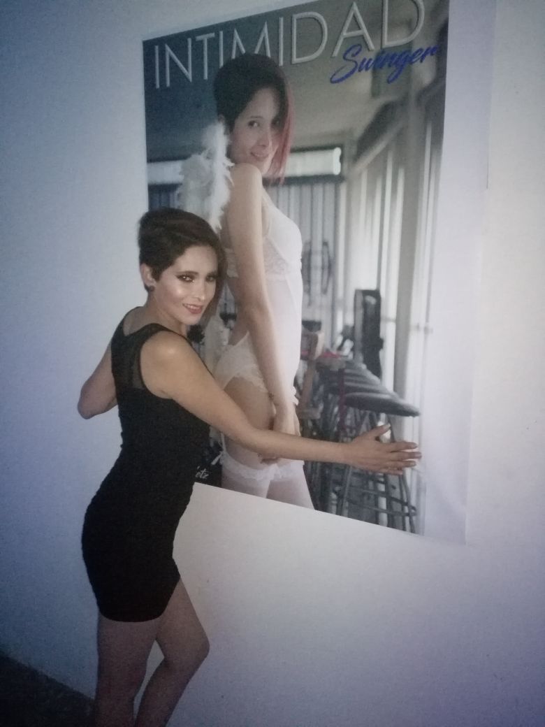 YetzPinkOficial's tweet photo. Días hermosos, quiero agradecer a @OsosMiranda por ser la invitada especial de ayer en #AVP4 de igual forma a @IntimidadSwRev por tan estupenda revista #FelizDomingoy a todas las hermosas parejitas con las que convivimos. nos vemos pronto!! 😚 https://t.co/7ByzgHT630