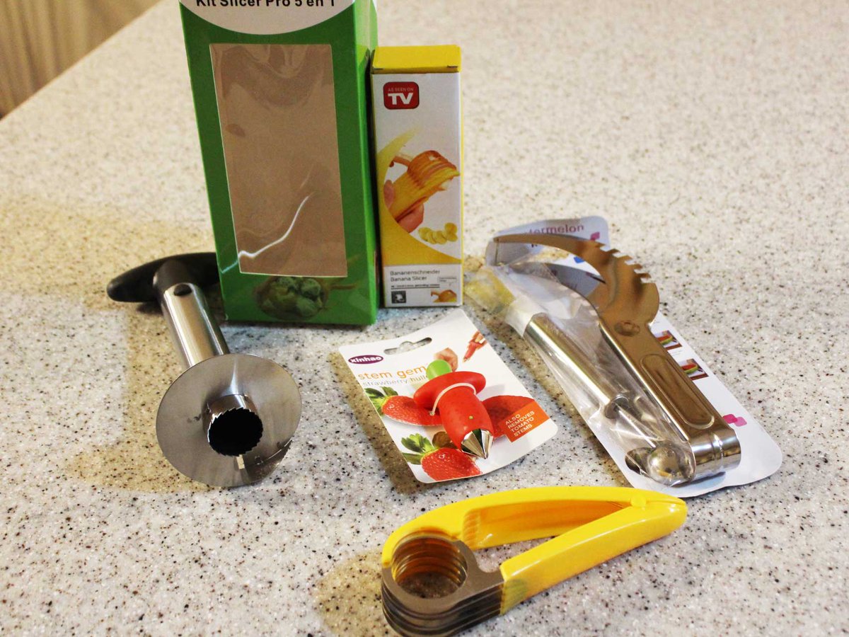 reviewsofcool's tweet photo. The #iMustech 5 piece knives set comes with a melon baller, pineapple corer, strawberry huller, watermelon slicer, and vegetable cutter. Yeah, I can cut things now. Get one on amazon at: https://t.co/aiHKP0CLDO #slicer #fruitslicer #vegetableslicer https://t.co/4ukcoR4iX4