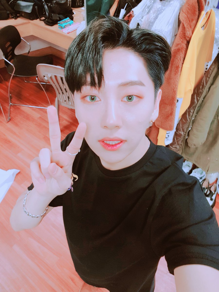 JBJtwt787's tweet photo. [#노태현🕺] 오늘 너무 기분이 좋네여!!!다들 너무 고맙고 사랑해요!!! https://t.co/ou5Q6sKMmh
