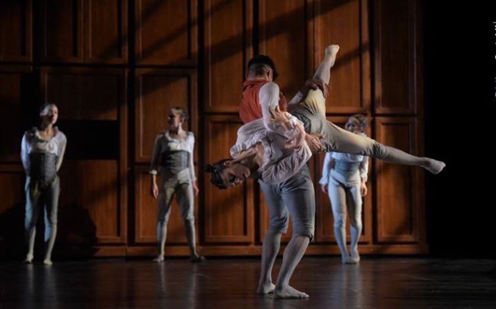 TeatroSociale's tweet photo. #RossiniOuvertures celebra la figura di #Rossini di cui, nel 2018, ricorrono i 150 anni dalla morte. Mauro Astolfi ha voluto creare una danza estrema, carica di energia.
In scena la #SpellboundContemporaryBallet 📆22 MARZO ⏰ore 20.30 📲More info: https://t.co/Bj8fqld3LN https://t.co/tW78TiGmJP