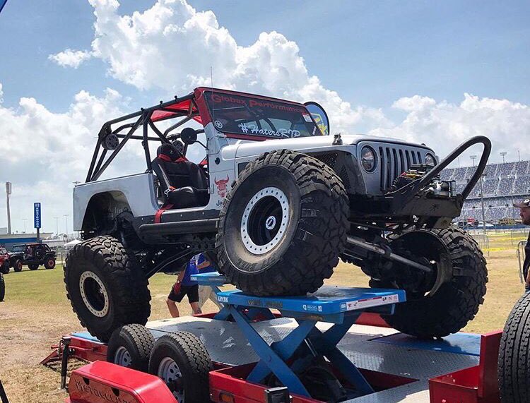 kikbaxfootpegs's tweet photo. #KikbaxTJ 👌😎☀️ #jeep #wrangler #nodoors #doorless #doorsoff #jku #jk https://t.co/nt0gBUMu03