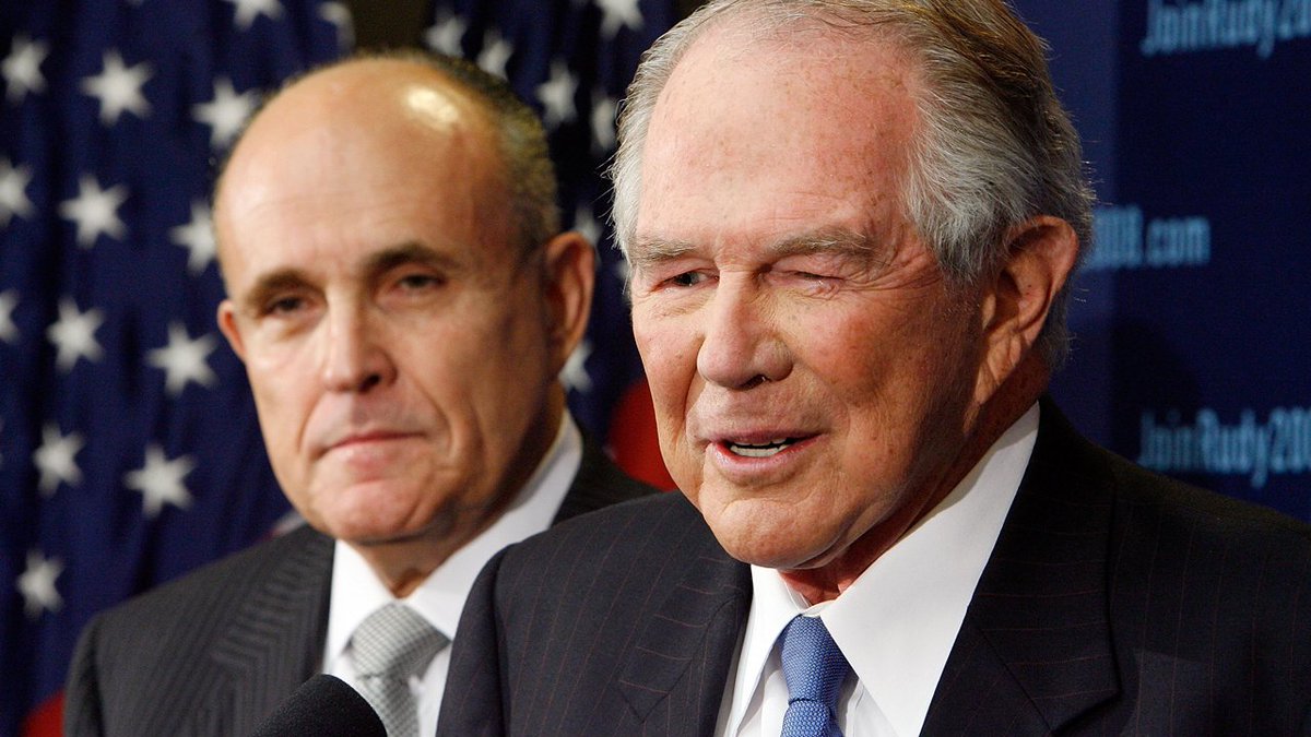 Televangelist Pat Robertson is recovering after suffering a stroke bit.ly/2nGILWs https://t.co/6eUJMk807l